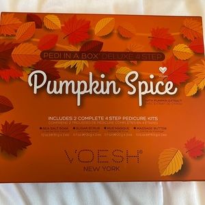 Pumpkin spice pedi in a box deluxe 4 step